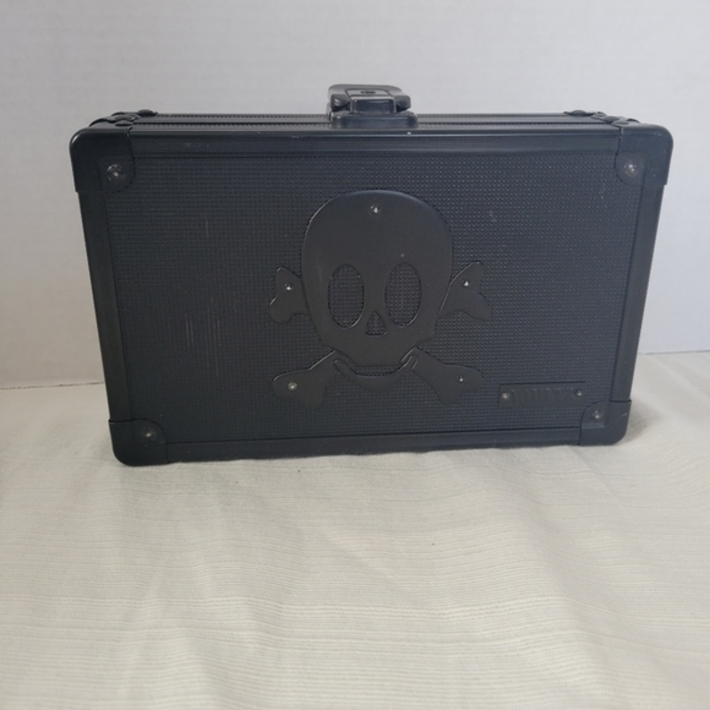Vaultz‎ black skull pencil box storage case